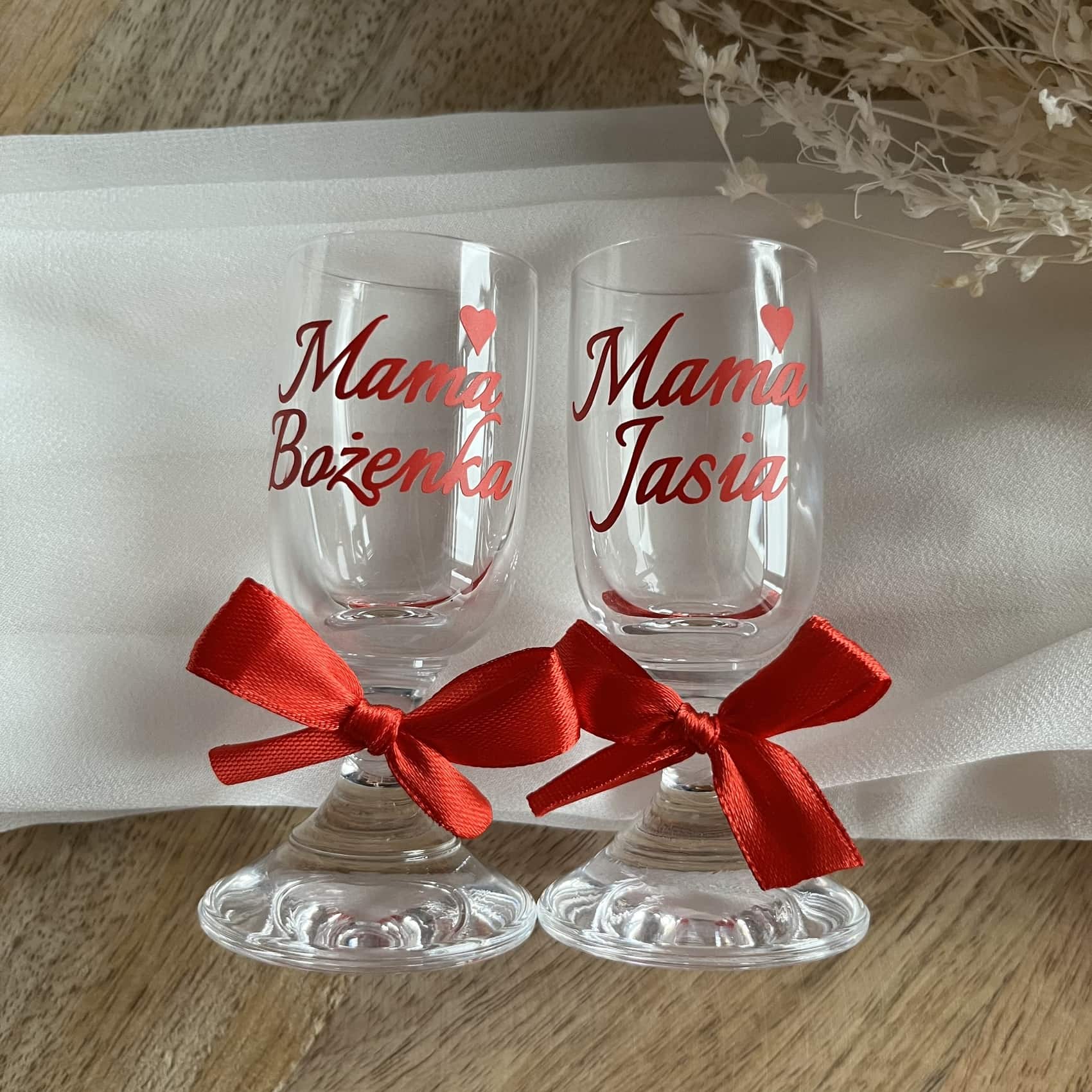 Kieliszki ślubne do wódki weselnej na stopce 20 ml 2 szt Kieliszki ślubne do wódki weselnej na stopce 20 ml 2 szt