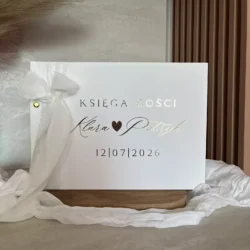 Księga gości z ankietami