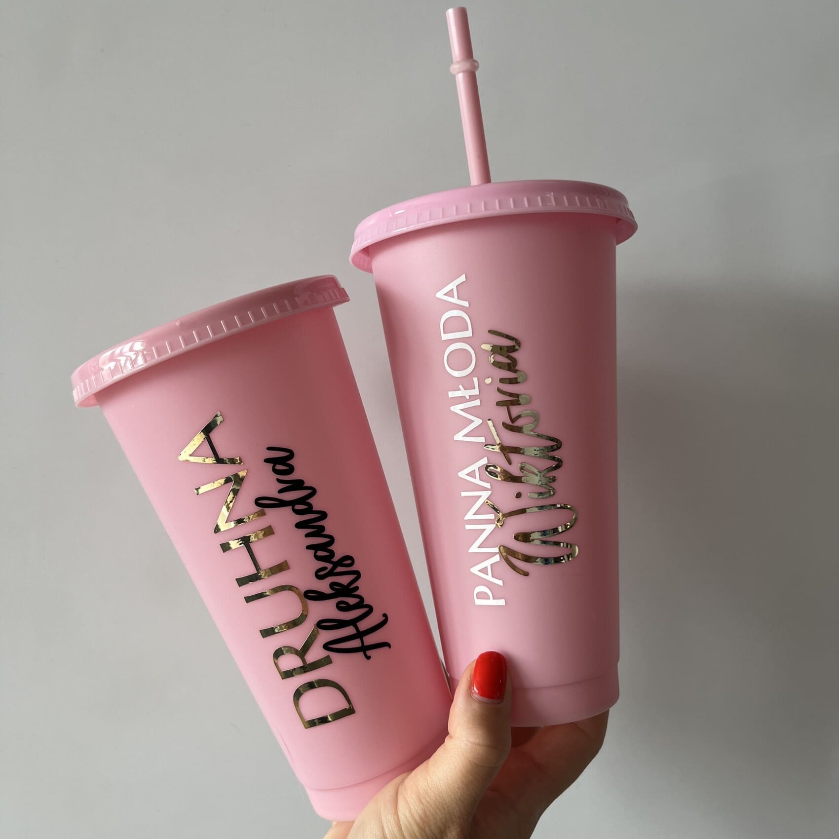 Kubek na wieczór panieński, personalizowany, ze słomką 710 ml Kubek na wieczór panieński, personalizowany, ze słomką 710 ml