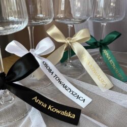 Winietki ślubne na stół weselny
