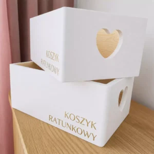 Pudełko na koperty i obrączki + wieszaki drewniane i koszyczki