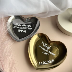 Tacka na obrączki ślubne w kształcie serduszka, metalowa Tacka na obrączki ślubne w kształcie serduszka, metalowa