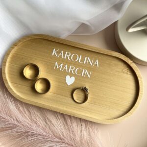 Talerzyk na obrączki ślubne, personalizowany, owalny, drewniany Talerzyk na obrączki ślubne, personalizowany, owalny, drewniany