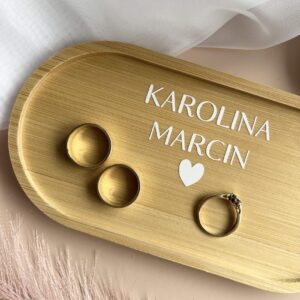 Talerzyk na obrączki ślubne, personalizowany, owalny, drewniany